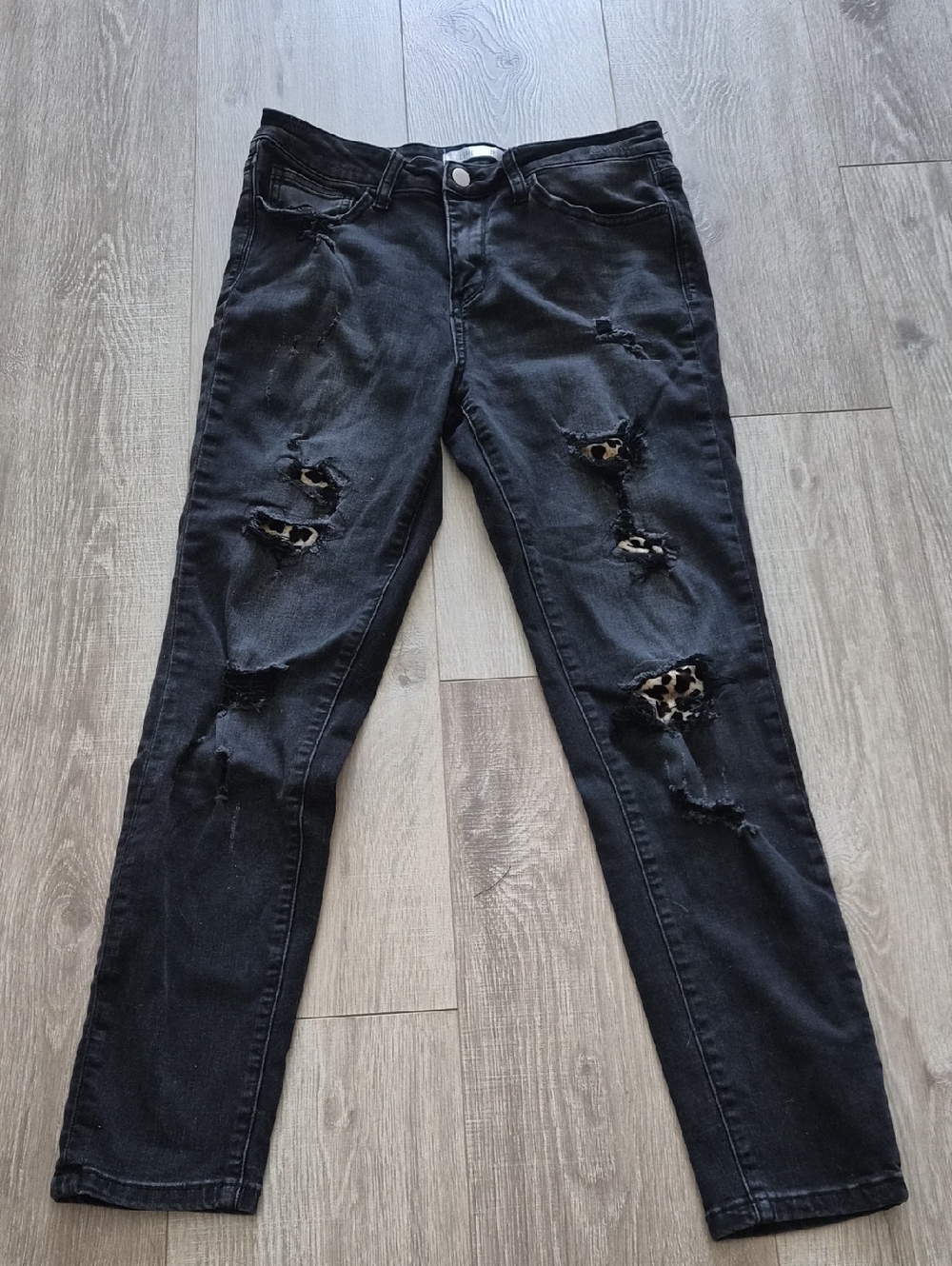 Leopard Black Torn Jeans
